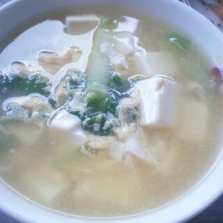 豆腐と白菜のコンソメ卵スープ